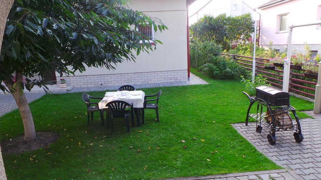 U Viktora Guest House Brest Luaran gambar