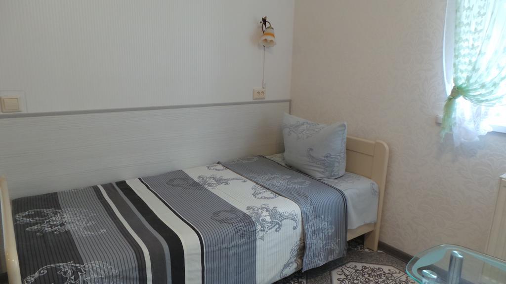 U Viktora Guest House Brest Luaran gambar