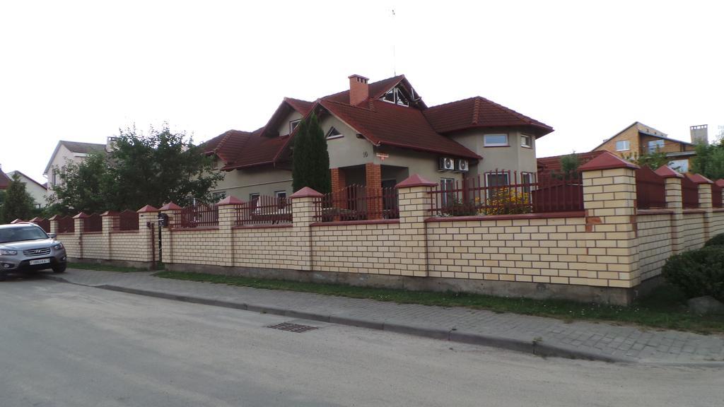 U Viktora Guest House Brest Luaran gambar